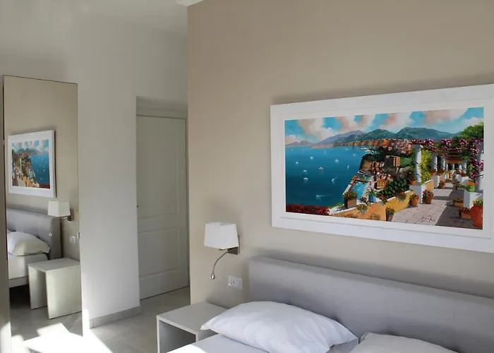 Zimmer mit Kingsize-Bett